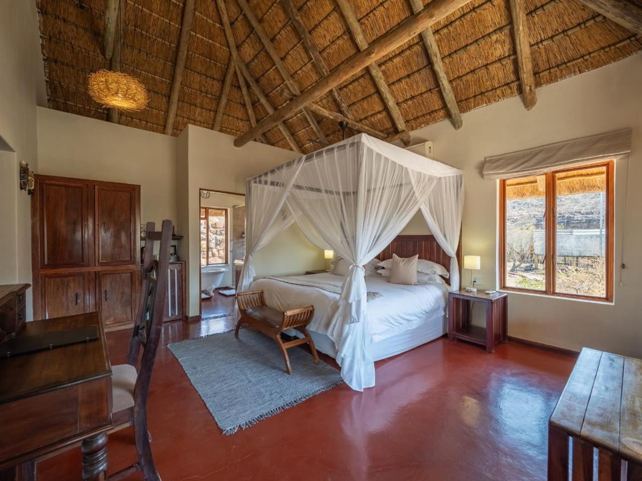Shibula Safari Lodge Welgevonden viltreservat Exteriör bild